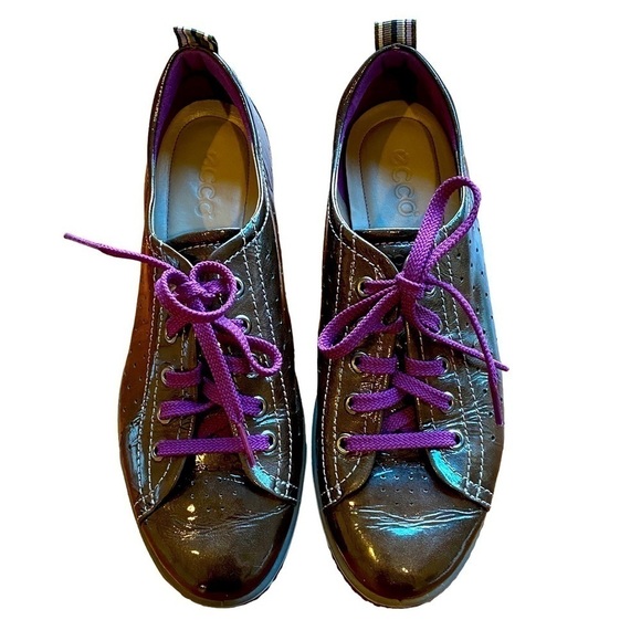 Ecco Shoes - Ecco Spin Brown Patent Leather Sneakers